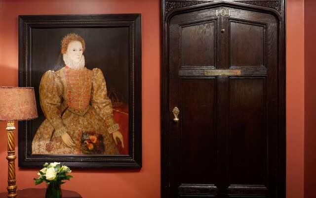 The Gore London – Starhotels Collezione