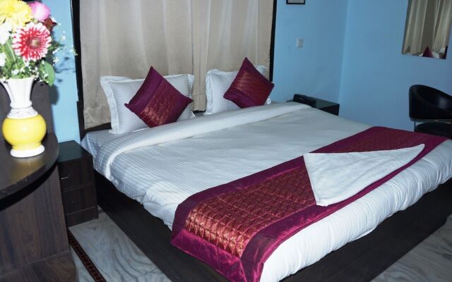 Maxfort Service Apartment