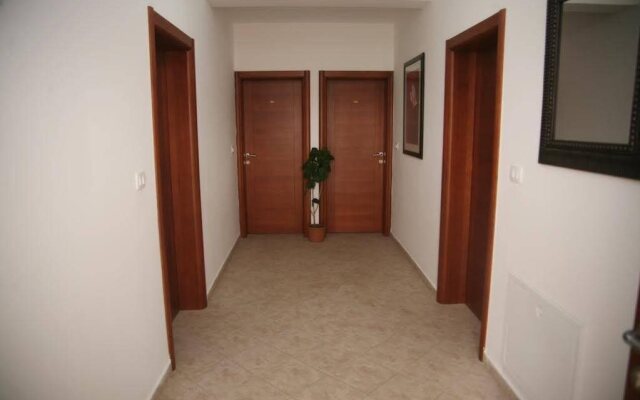 Apartments Giljača