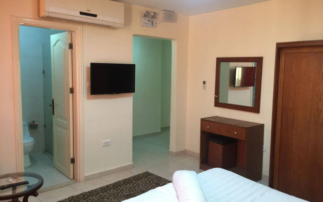 Zaina Plaza Hotel