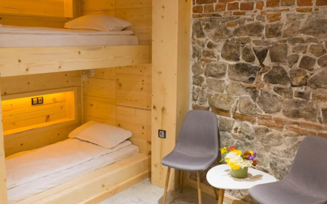 Saborna 25 Guest House