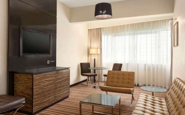 Ramada by Wyndham Colombo Hotel