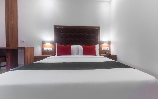 Capital O 29025 Hotel Seven Olive