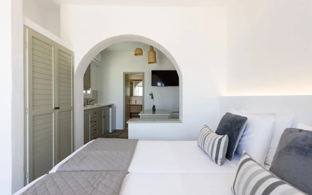 Phaedrus Living Paros Cycladic 4