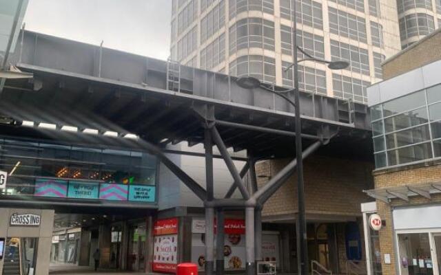 Luxury Panoramic Balcony Swindon Central