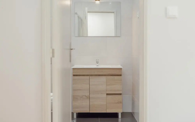 Amazing Villa With Terrace by Homing