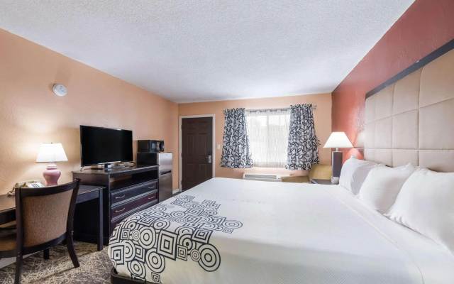 Rodeway Inn Modesto near Downtown