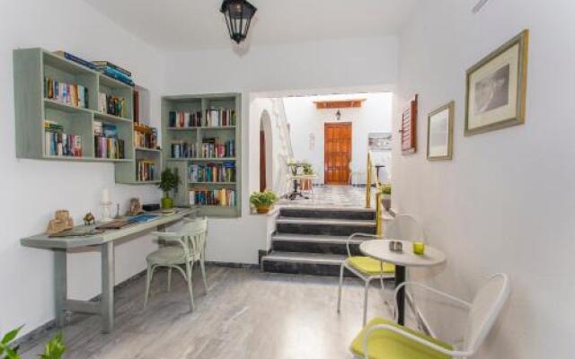 Akanthus Studios