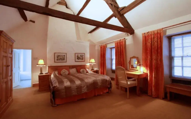 Centre of Britain Hotel & Restaurant