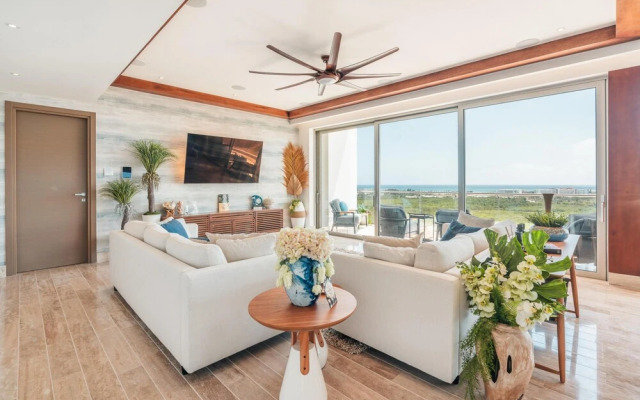 Amazing Penthouse in Exclusive Tower in Capcana