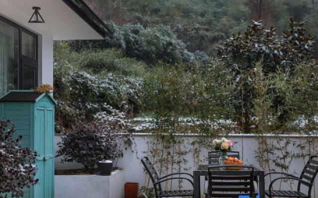 Yunshang Grassland·Shanshengyishe·180° Mountain View Wild Luxury Private Soup