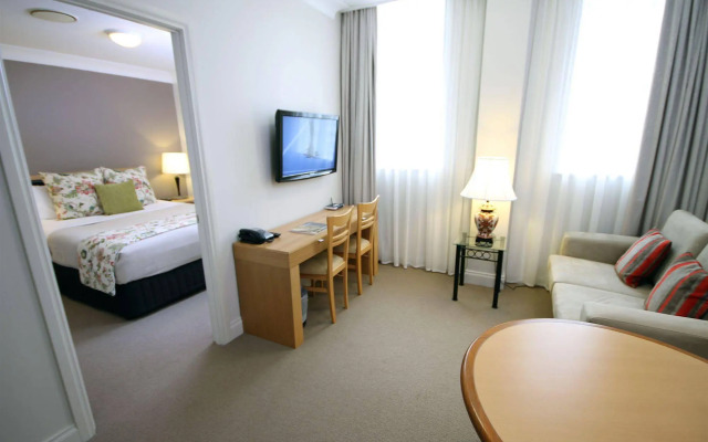 The Manor Apartment Hotel