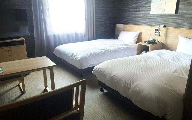 Hotel Route Inn Sakurai Ekimae