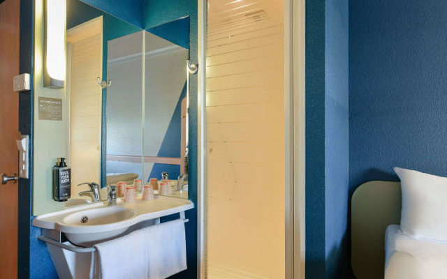 ibis budget Luzern City – Guest Rooms – Lucerne