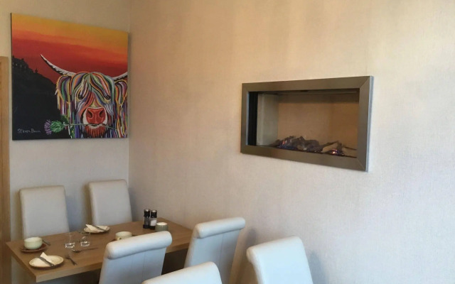 Lakeview Guest House
