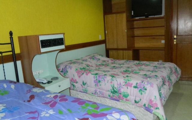 Midway Motel (Только для взрослых)