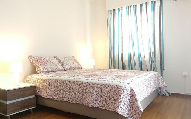 Pisces Athens City Center Modern Aptm
