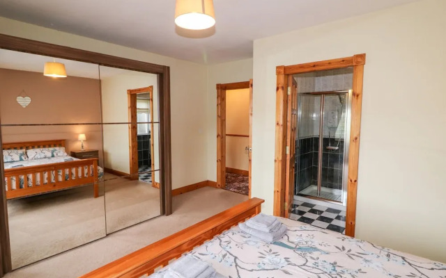 Willow Tree Farm House