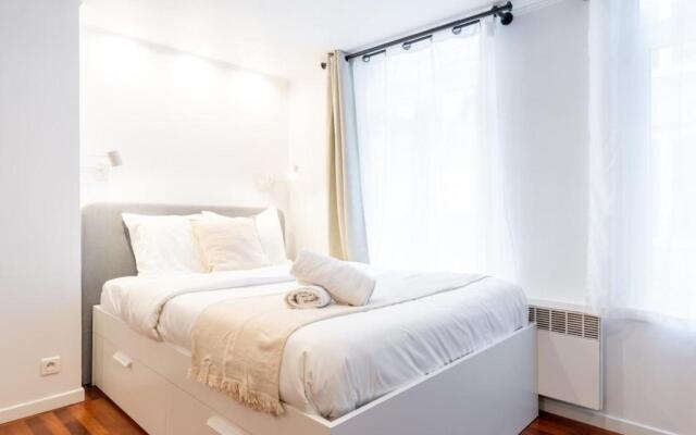 Old Lille - Quiet studio ideally located !