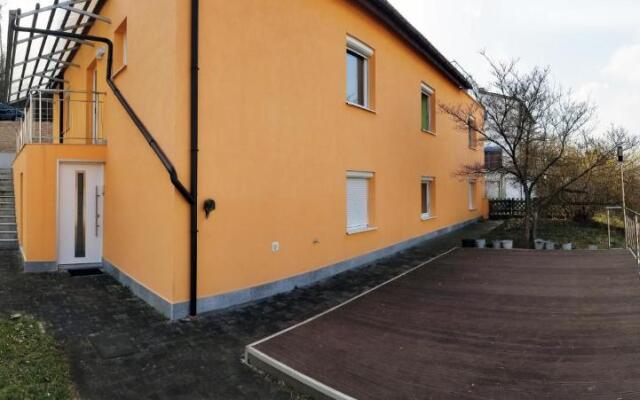 A Spacious 3 Bedroom Apartment in Bad Abbach/Regensburg