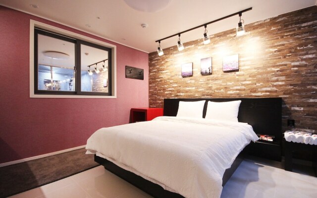 Geoje Island Sadeung K Self Check-in Motel