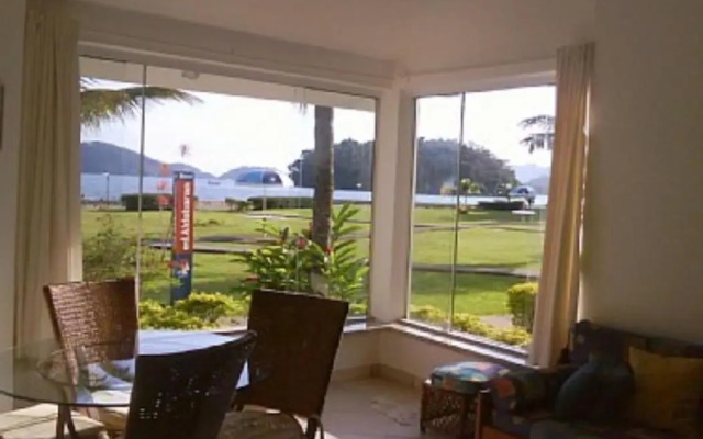 Angra - Apto Pé na Areia - Bracuhy