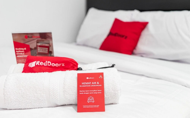 RedDoorz near Pecenongan 2
