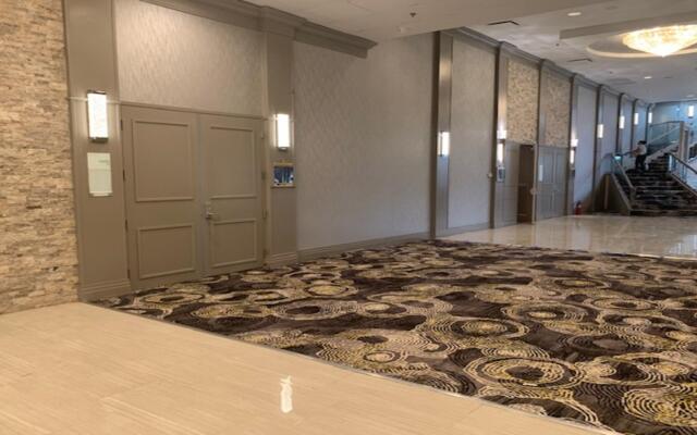 Holiday Inn Chicago North Shore by IHG