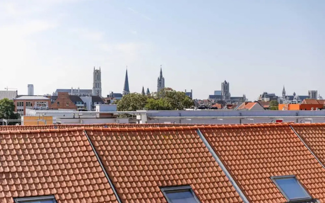 Spacious Apartment in Ghent With big Terrace