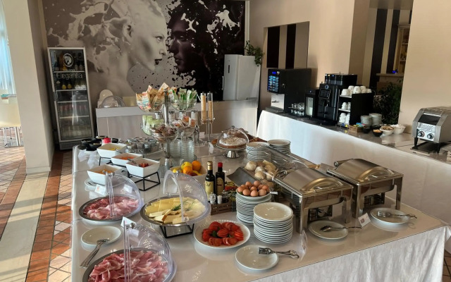 Le Terrazze Sul Lago Residence & Hotel