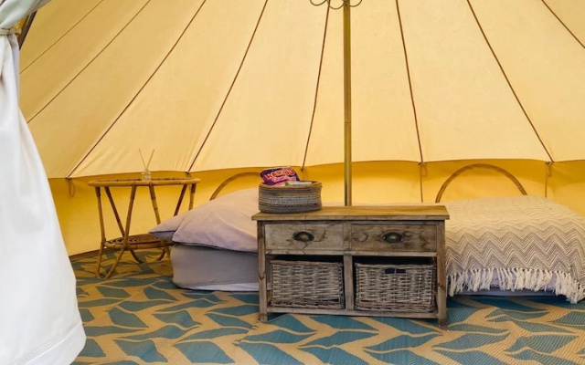 Elm - Bell Tent 2-4 Person Anglesey, North Wales