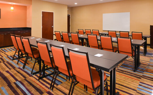 Fairfield Inn & Suites Louisville North