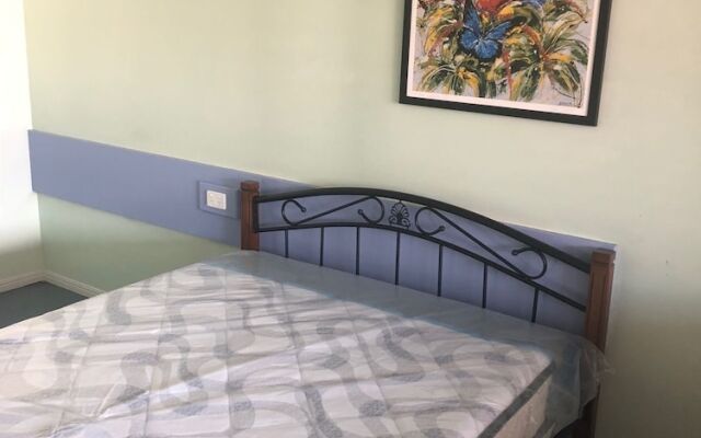 The Spanish Motel