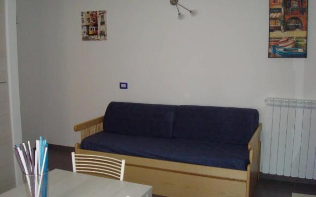 Flat House