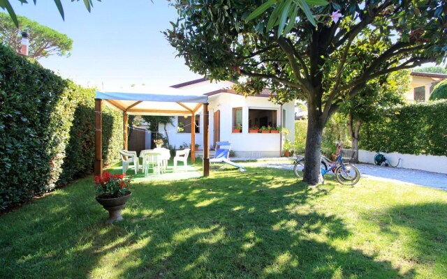 Sandra Forte dei Marmi