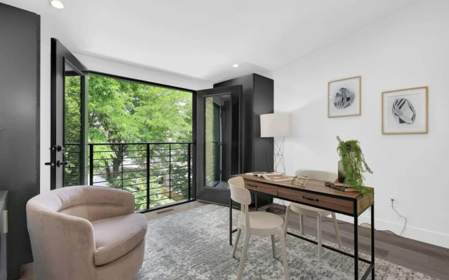 Stylish Getaway -columbus-3 Bedroom Masterpiece