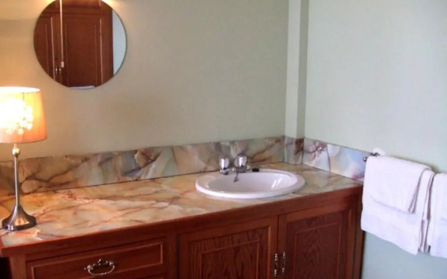 Ivy House Holiday Home