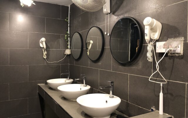 Aloha Capsule Hostel