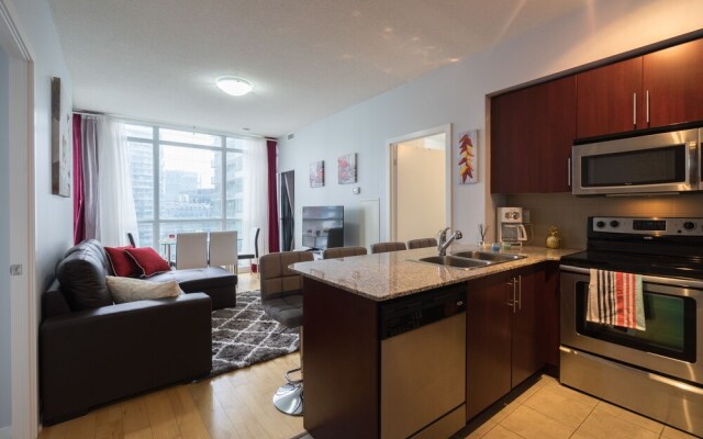 Applewood Suites - 3 BDRM Ent. District
