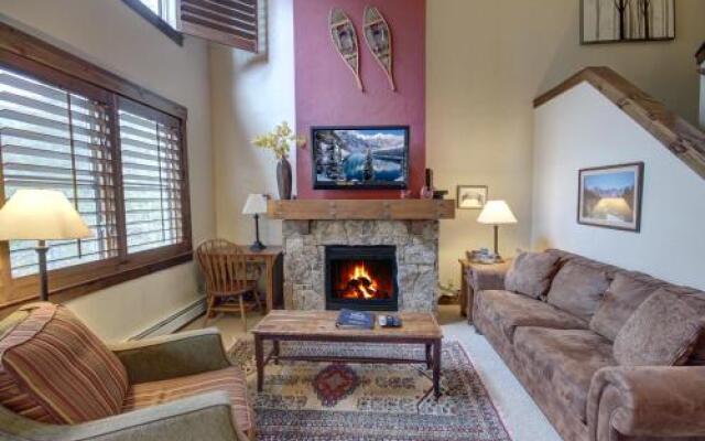 1856b The Seasons - 1 Br Hotel Room