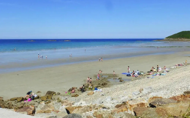 Holiday Home Near Village Centre and Beach