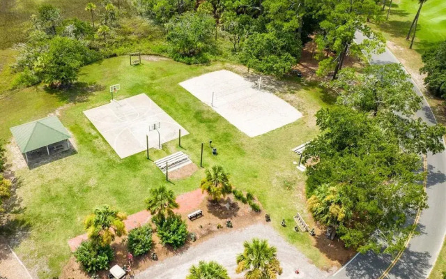 Beautifully Updated 3-bed, 2-bath Oceanfront Retreat