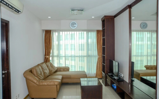 Gandaria Heights Apartment with Mall Access