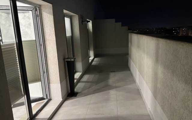 Amazing 2-Room Penthouse Cityview W13