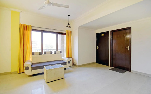 OYO 79874 Rr Residency