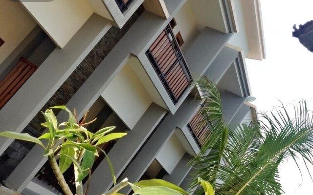 Semilir Senggigi Inn