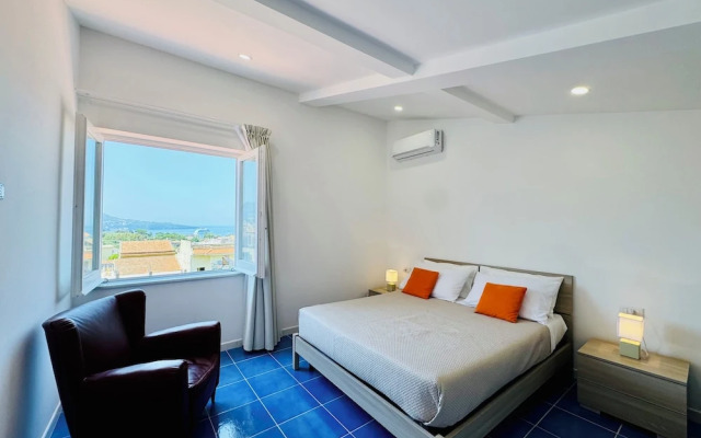 YourHome - La Famiglia Apartment