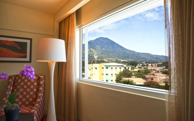 InterContinental San Salvador-Metrocentro Mall