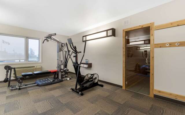 Villa Inn & Suites, SureStay Collection by Best Western