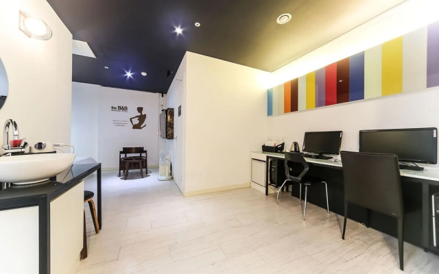 Changwon Buk-myeon The B and B Hotel